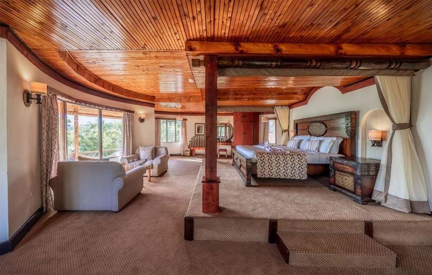 Mara Sopa Honeymoon Suit